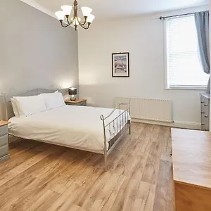  Apartment Host & - Groveside